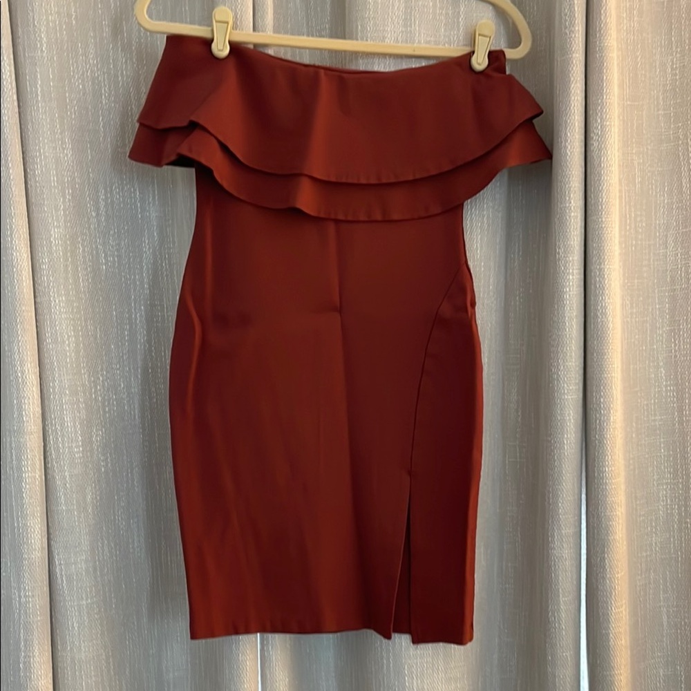 Snap Strapless Burgundy Dress